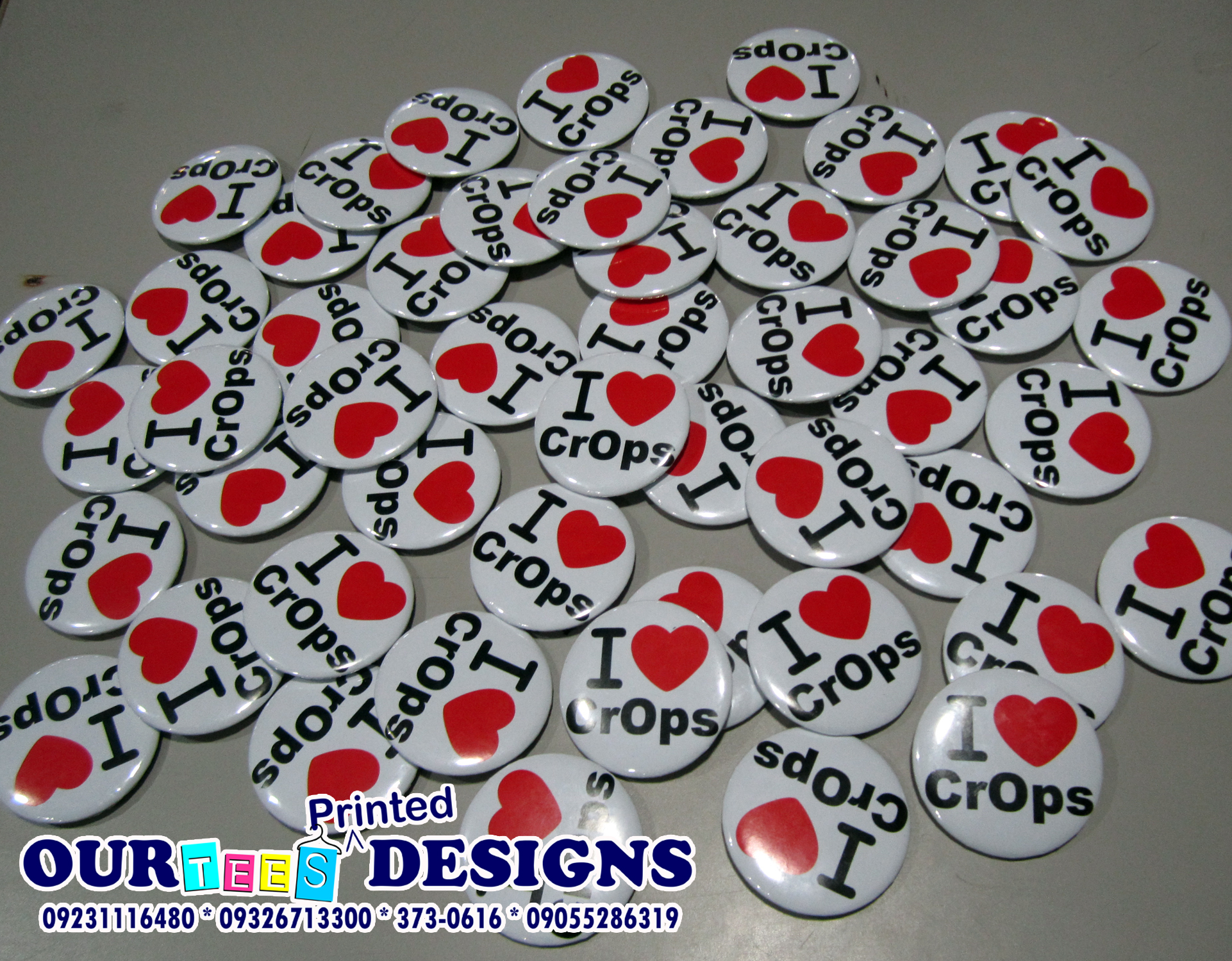 button pins 1